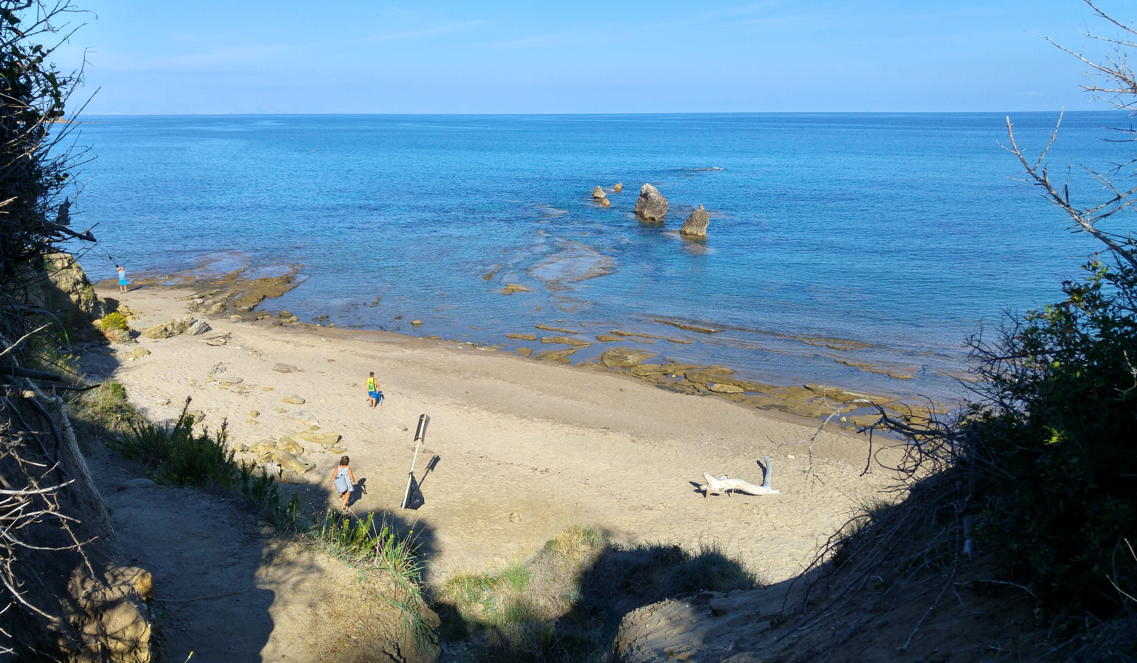 Playa de Settefrati - Camino bajada playa