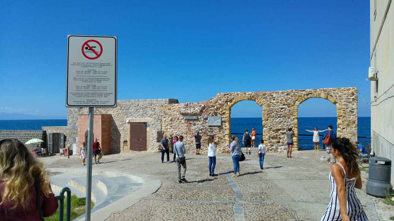 Playa puerto antiguo de Cefalù  - Largo degli eroi