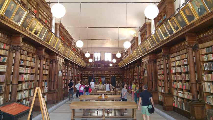 Biblioteca Comunale di Palermo in Casa Professa