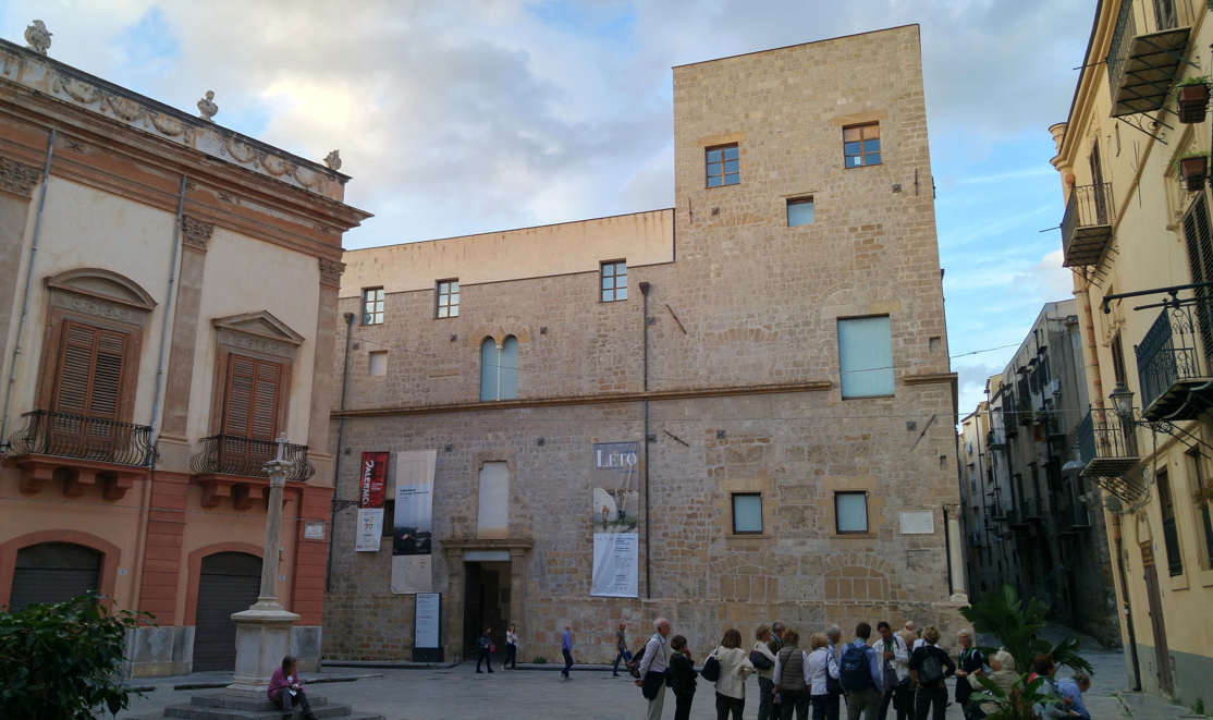 Galería de Arte Moderno - fachada Palazzo Bonet