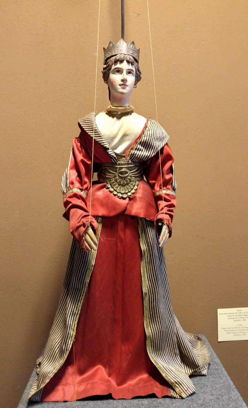 Museo de las Marionetas - Dama
