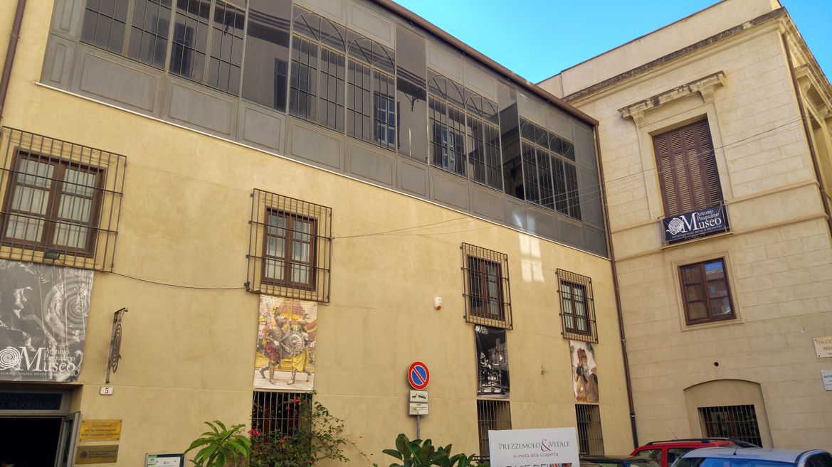 Museo de las Marionetas - fachada