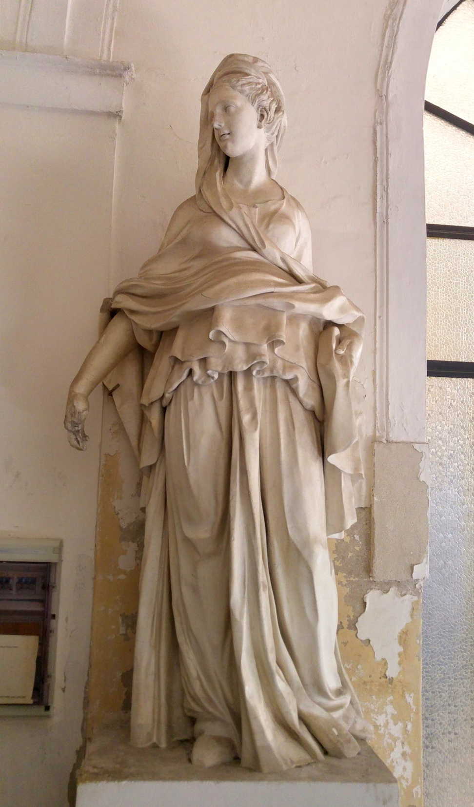 Basílica de San Francesco d'Assisi - estatua-alegoría de la Castidad