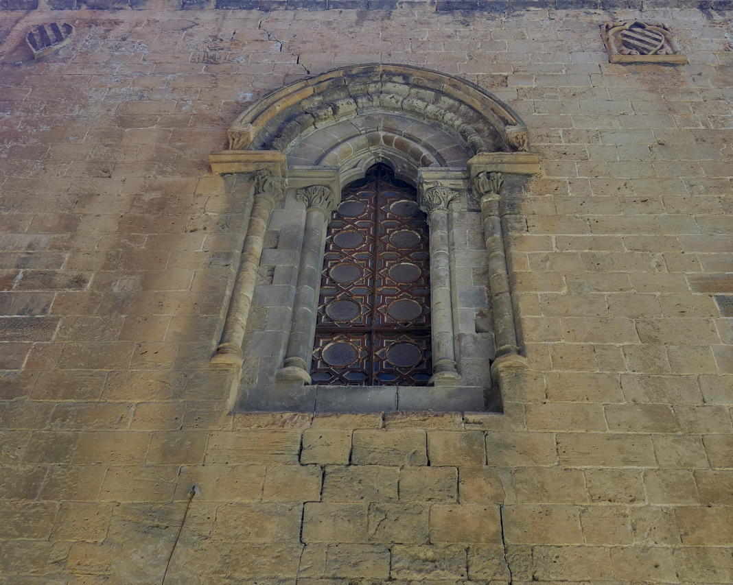 Basílica de San Francesco d'Assisi - ventana lateral