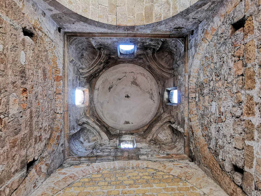 Santa Maria dello Spasimo - interior cúpula