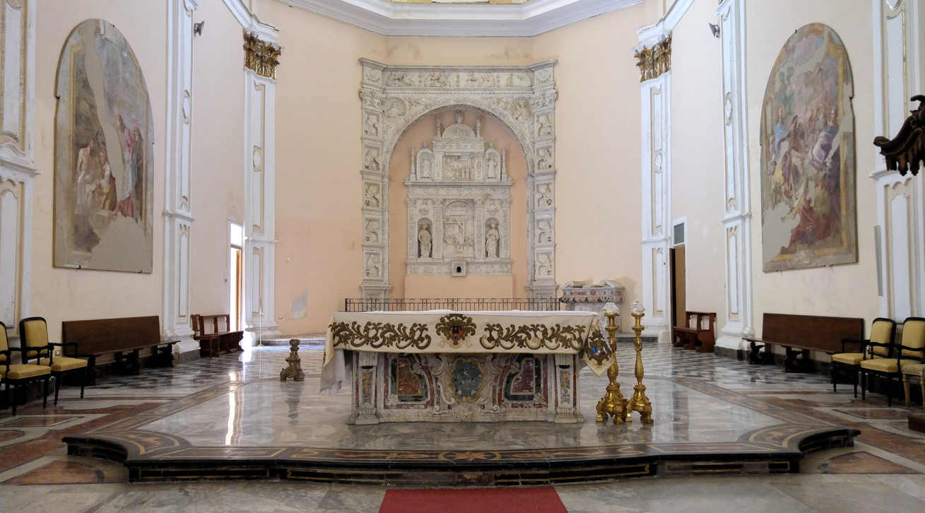 Iglesia de Santa Cita - la mesa de altar