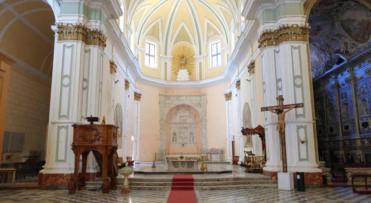 Iglesia de Santa Cita - el presbiterio y el ábside
