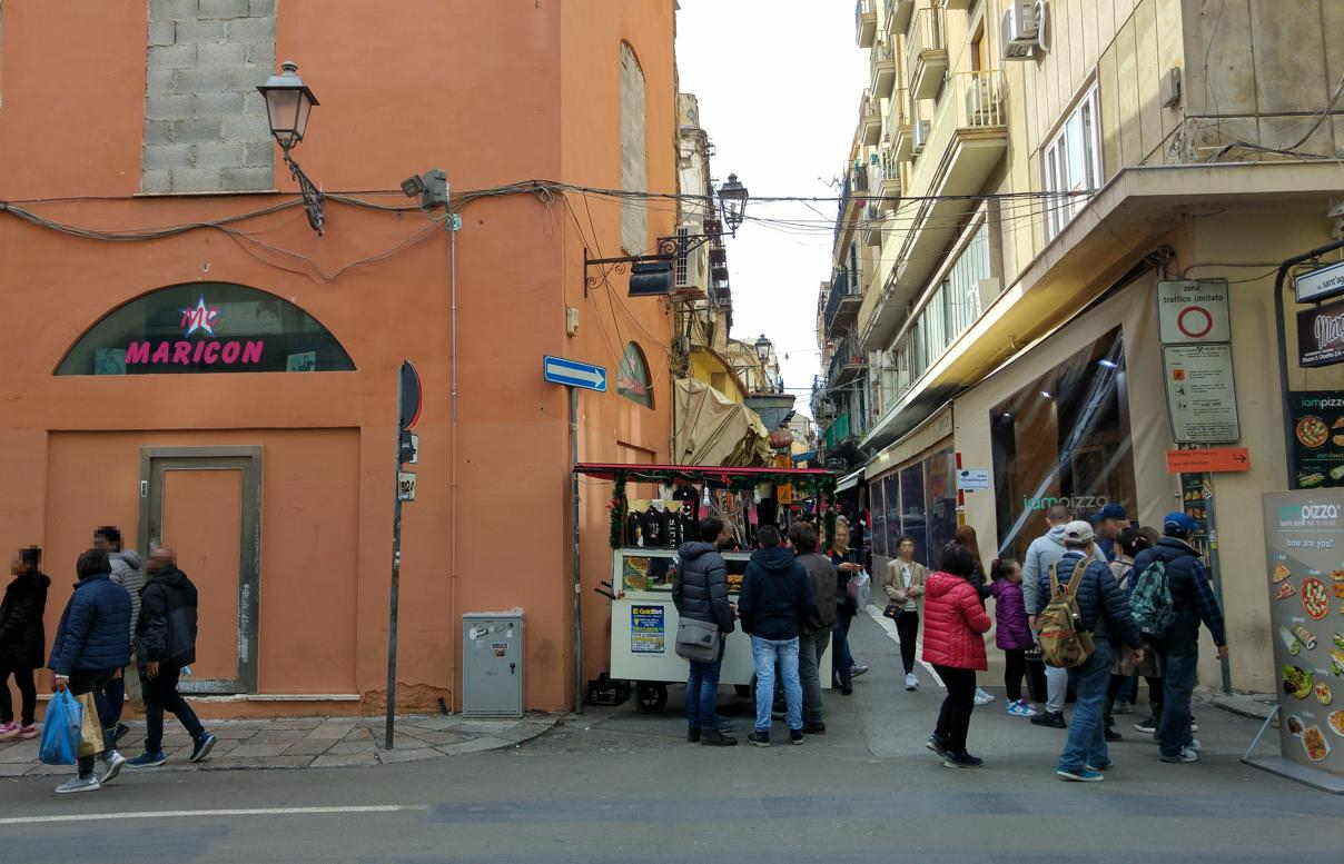 Mercado del Capo y Porta Carini - Cruce entre Via Santagostino y Via Maqueda