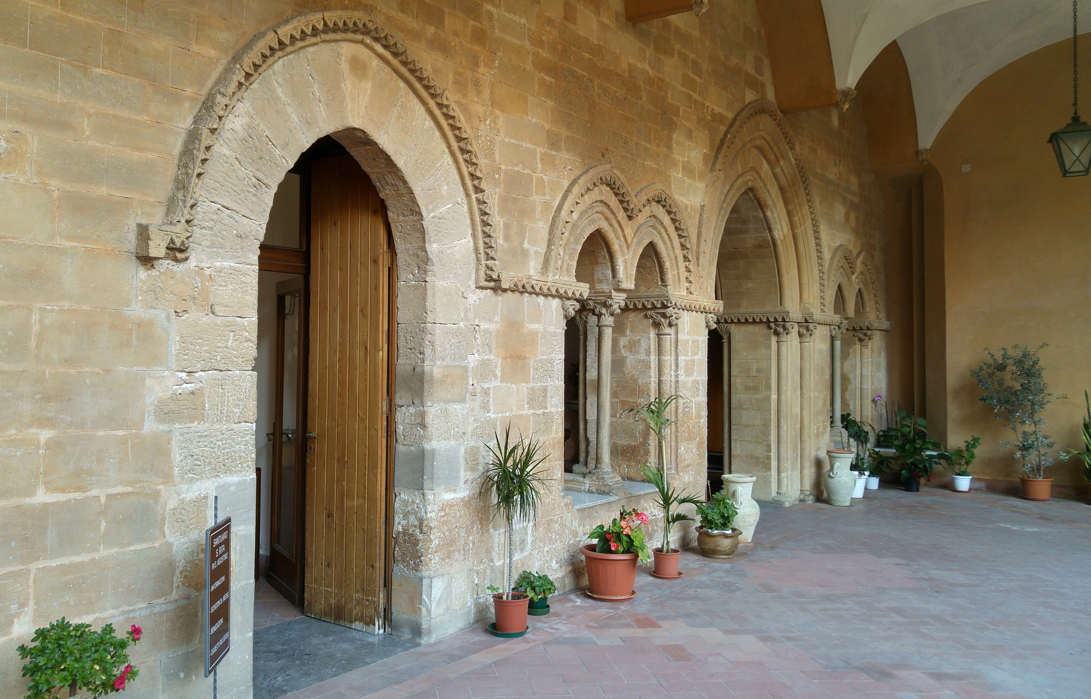 Iglesia de Sant'Agostino - portal Santuario de Santa Rita