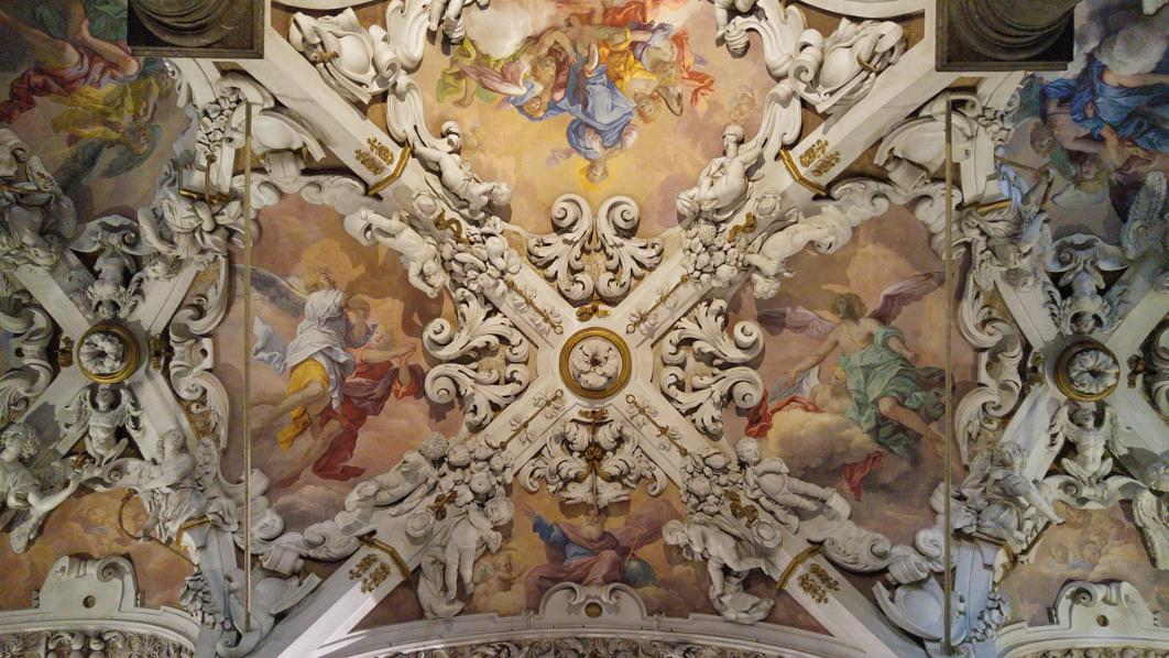 Santa Maria di Monte Oliveto - detalle frescos y estucos sotacoro