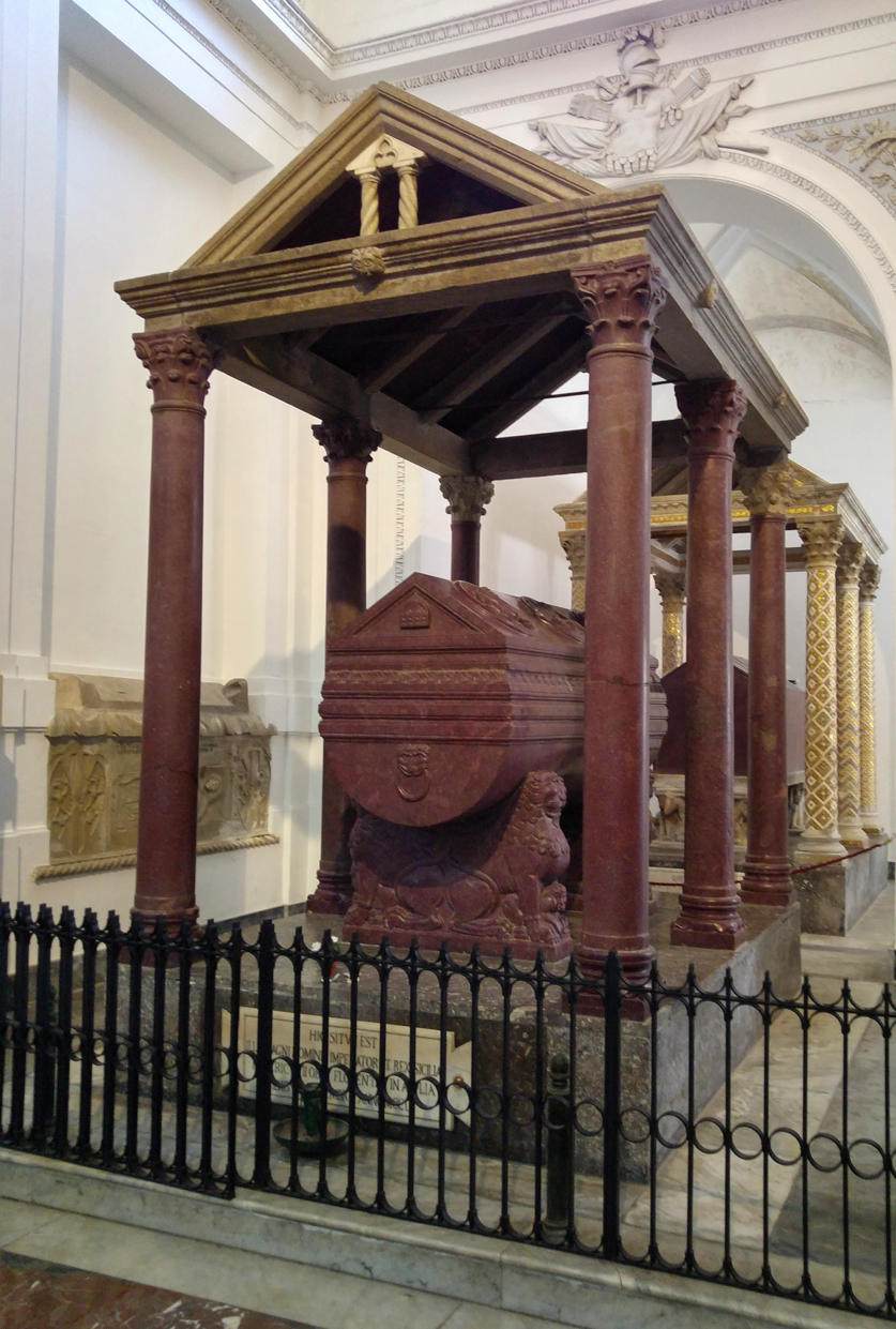 Catedral de Palermo - Monumento funerario de Federico II Hohenstaufen