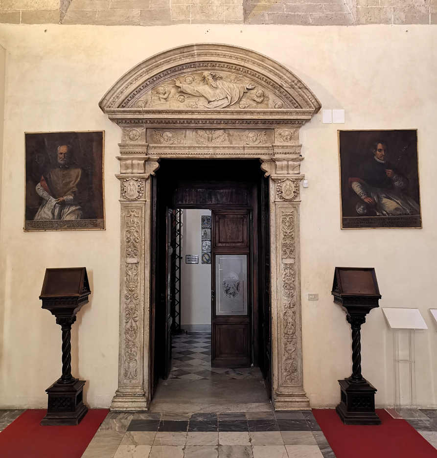 Tesoro y Cripta de la Catedral de Palermo - primer portal renacentista Antica Sacrestia dei Canonici