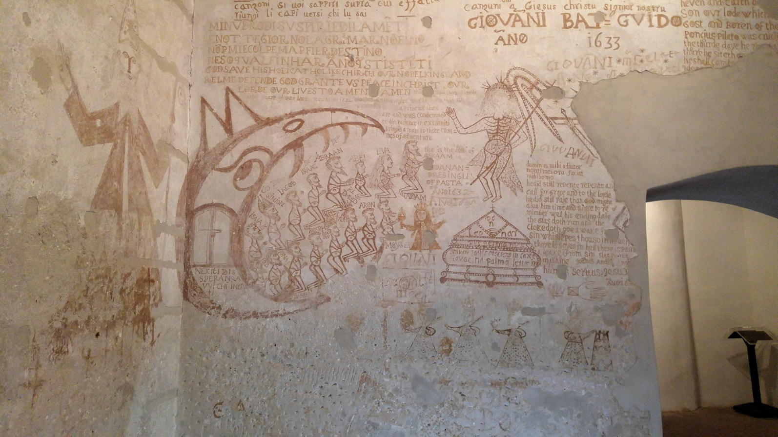 Museo de la Inquisición - grafito con monstruo marino