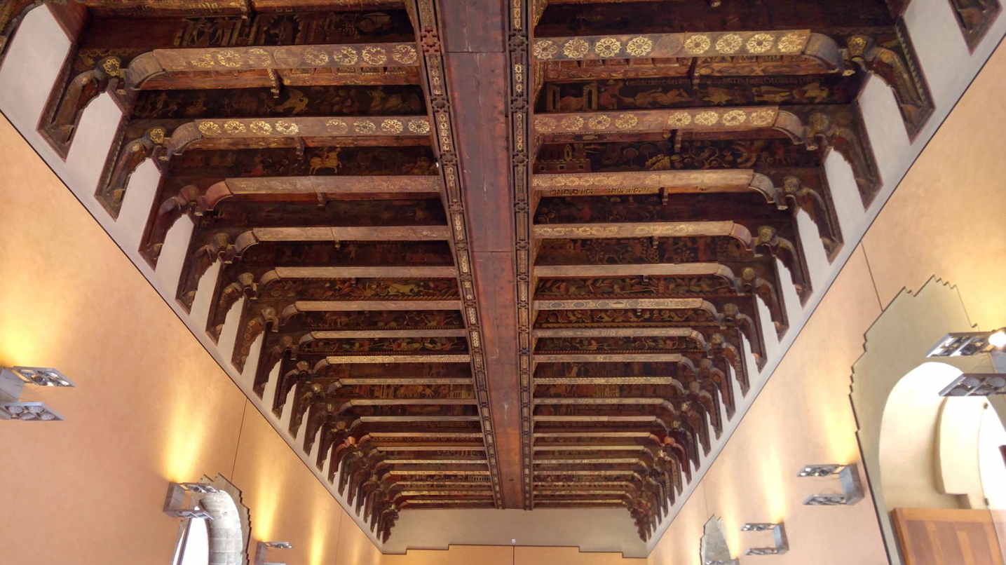 Palazzo Chiaramonte Steri - techo del siglo XIV con bigas pintadas