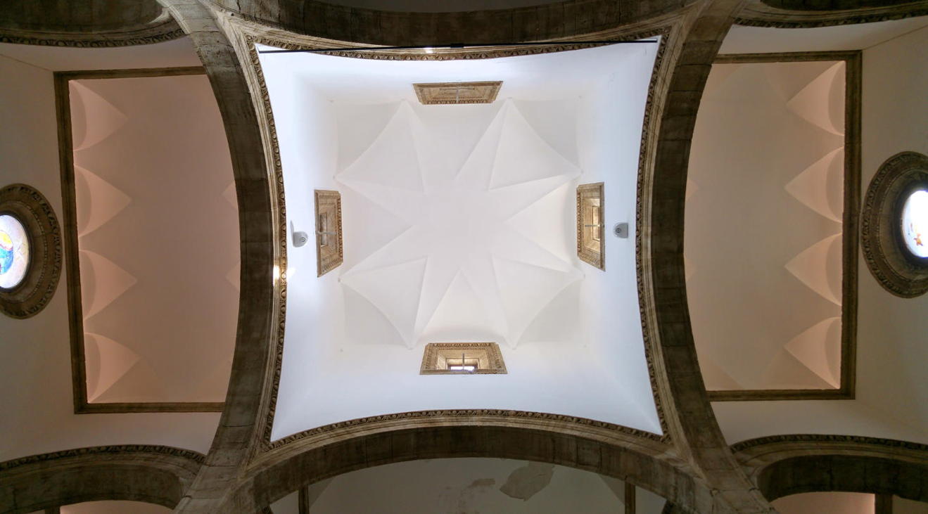 Iglesia de Santa Maria dei Miracoli - decorado con estrella de ocho puntas