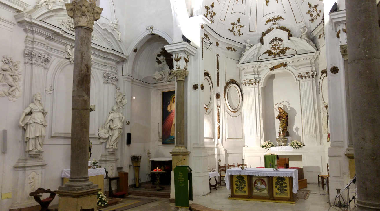 San Giovanni dei Napoletani - el brazo izquierdo del transepto