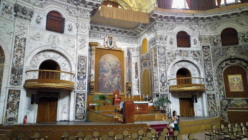 Iglesia del Santissimo Salvatore - altar mayor y presbiterio