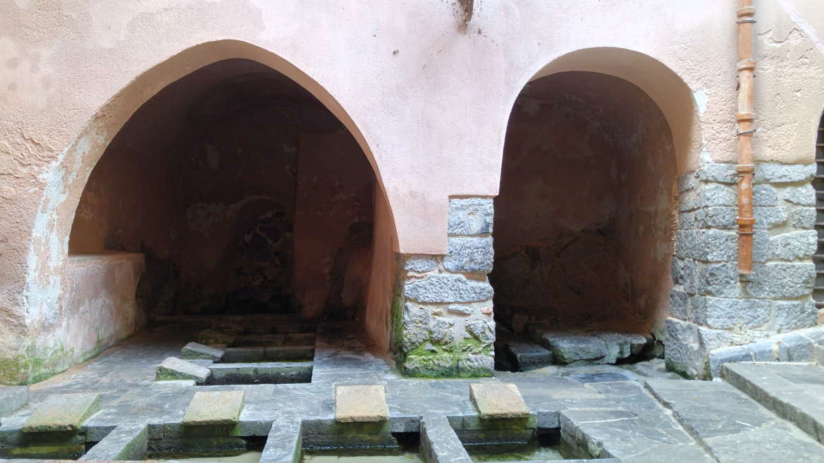 Lavadero medieval de Cefalù - Las ocho pilas para fregar
