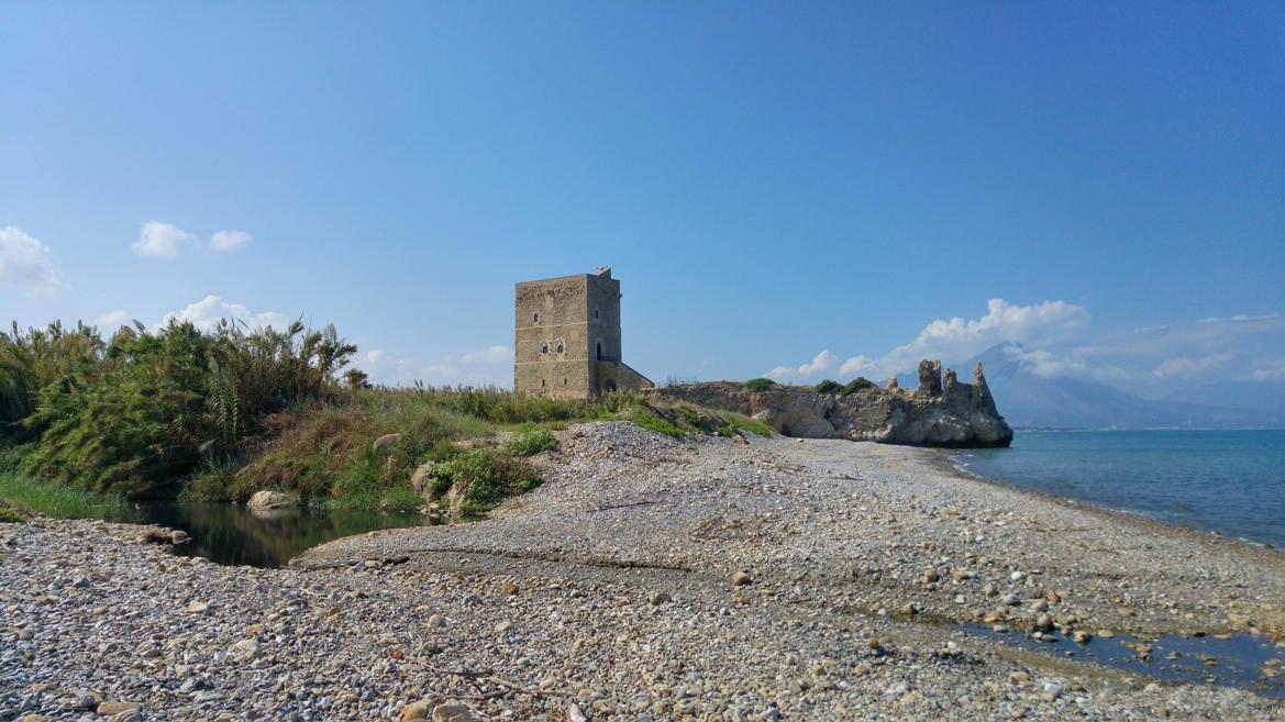 Arroyo y Torre Roccella