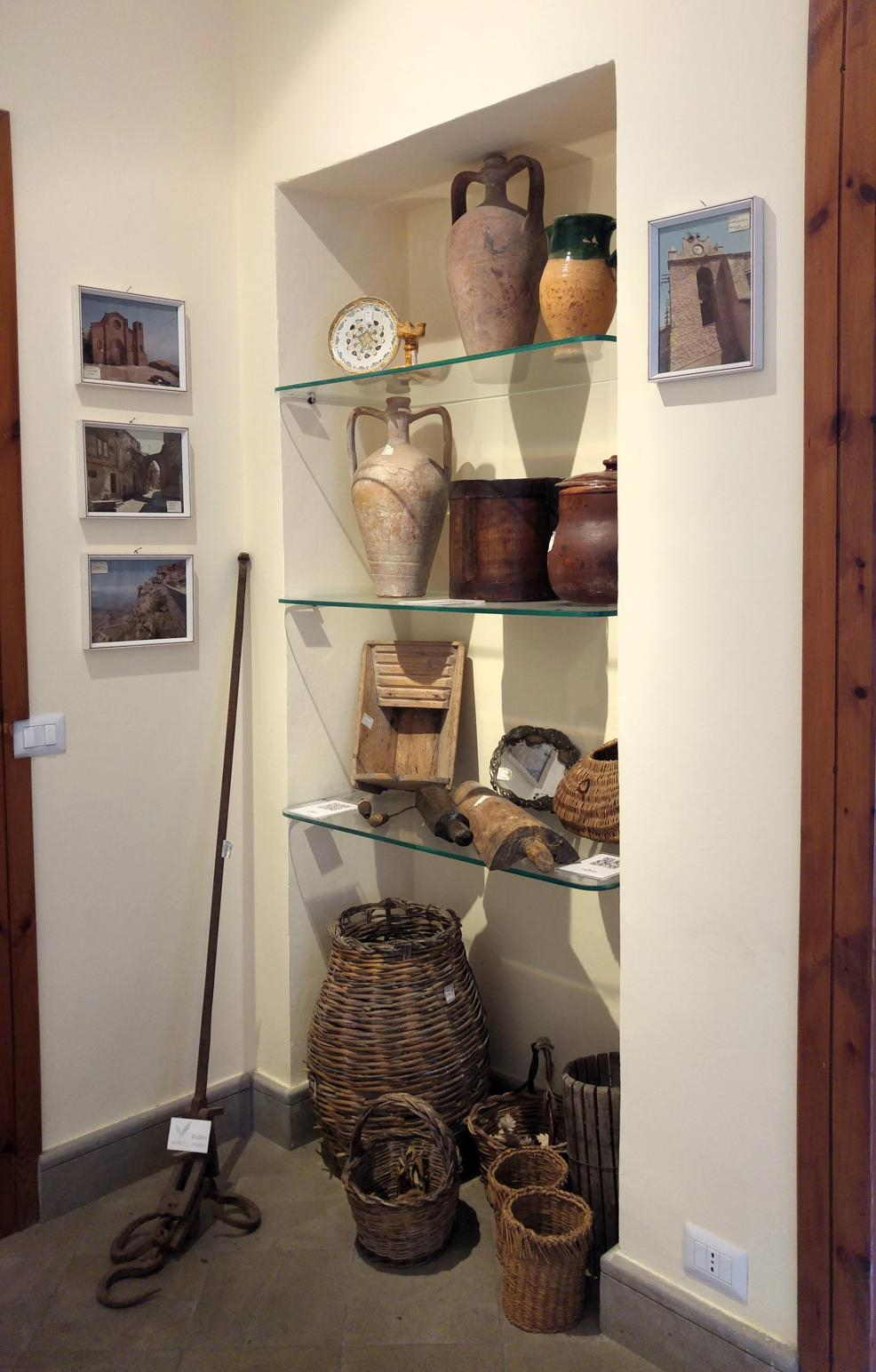 Museo del Maná - Exposición de objetos pertenecientes al patrimonio etnográfico de Pollina
