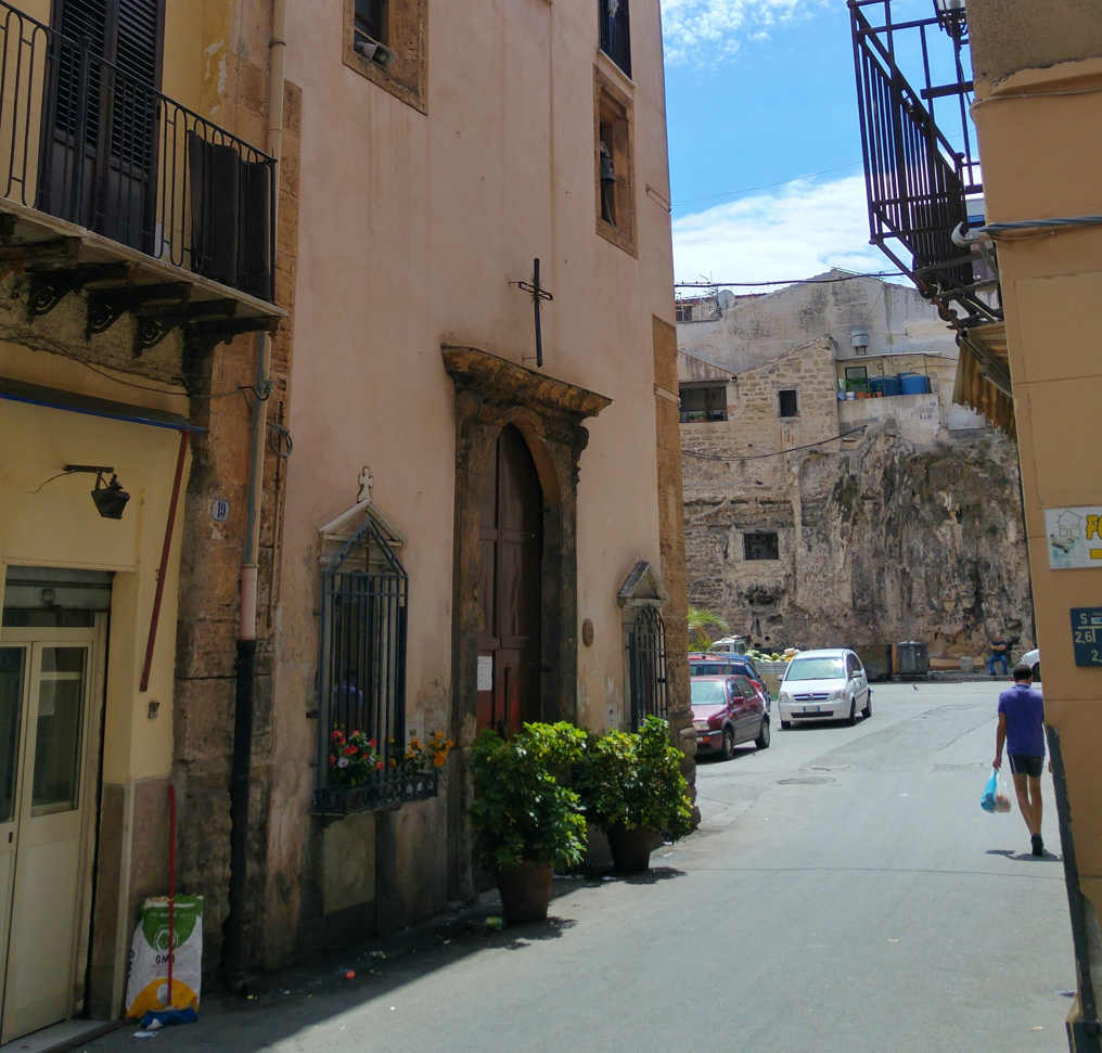 Oratorio del Carminello - fachada en Via Porta Sant'Agata