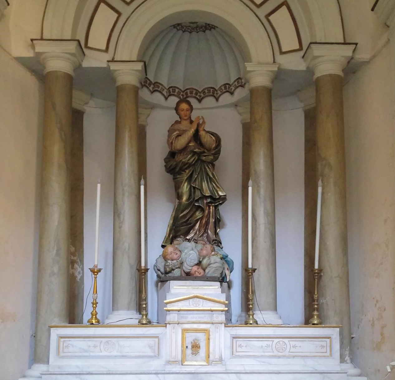 San Nicoló di Bari - el altar de la Capilla de la Inmaculada