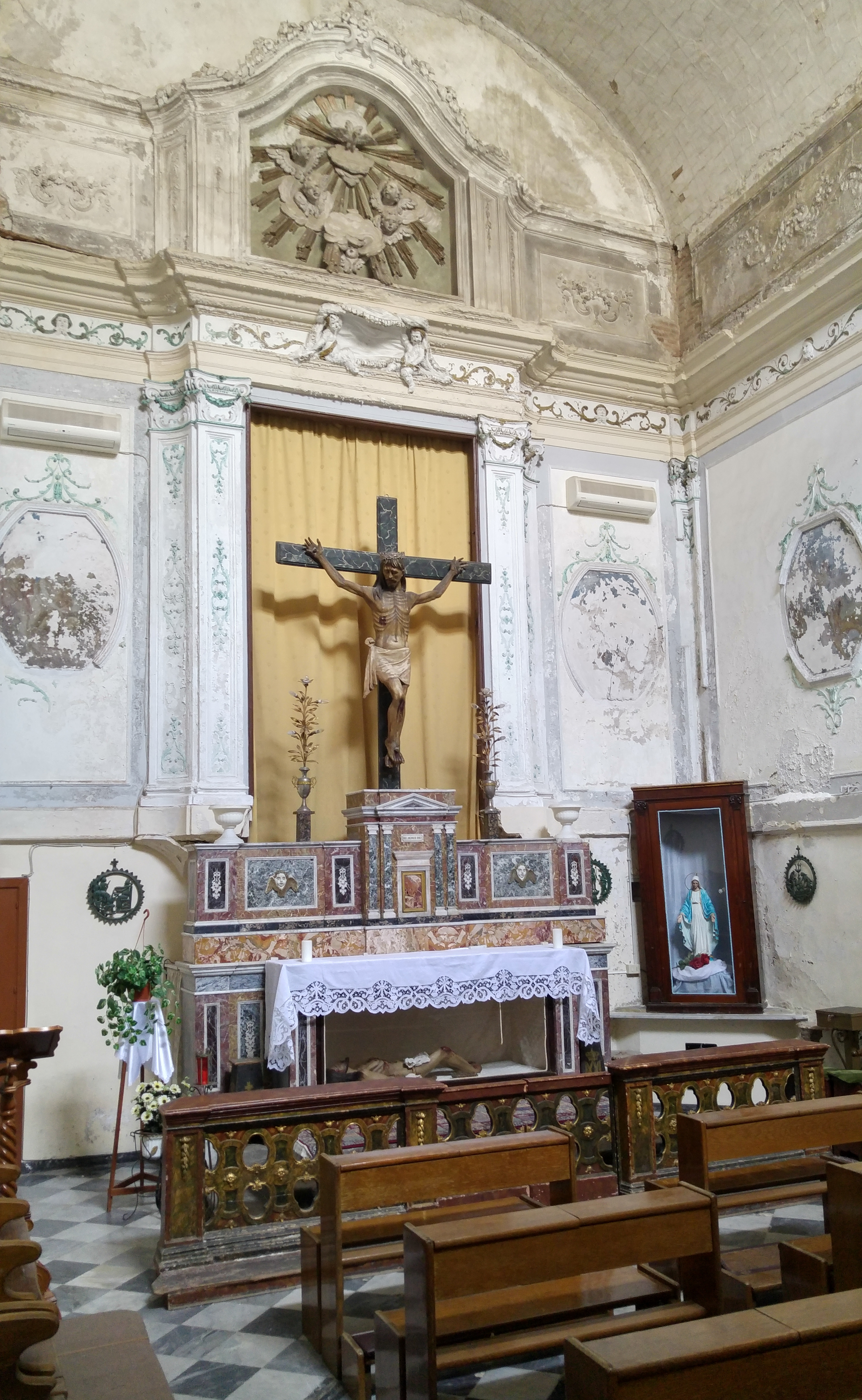 Oratorio de Santa Cecilia - presbiterio y altar