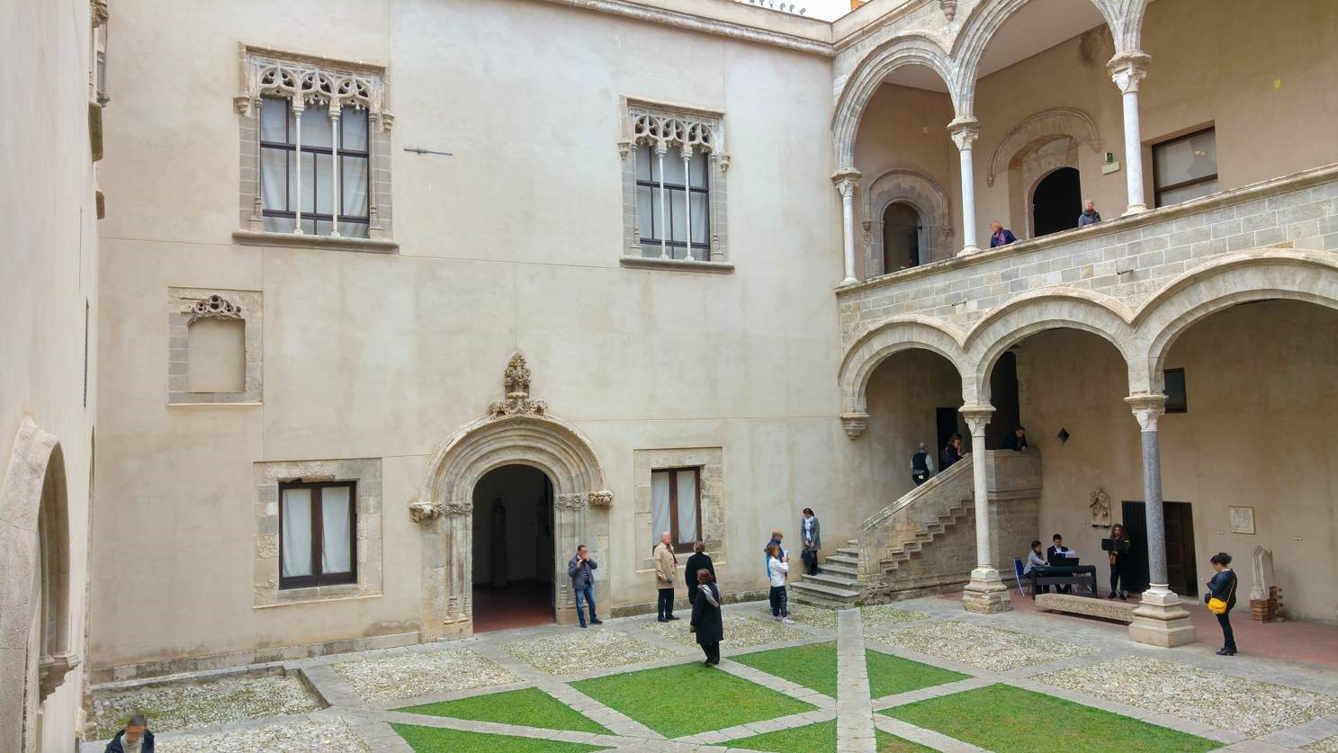 Palazzo Abatellis - el patio del palacio