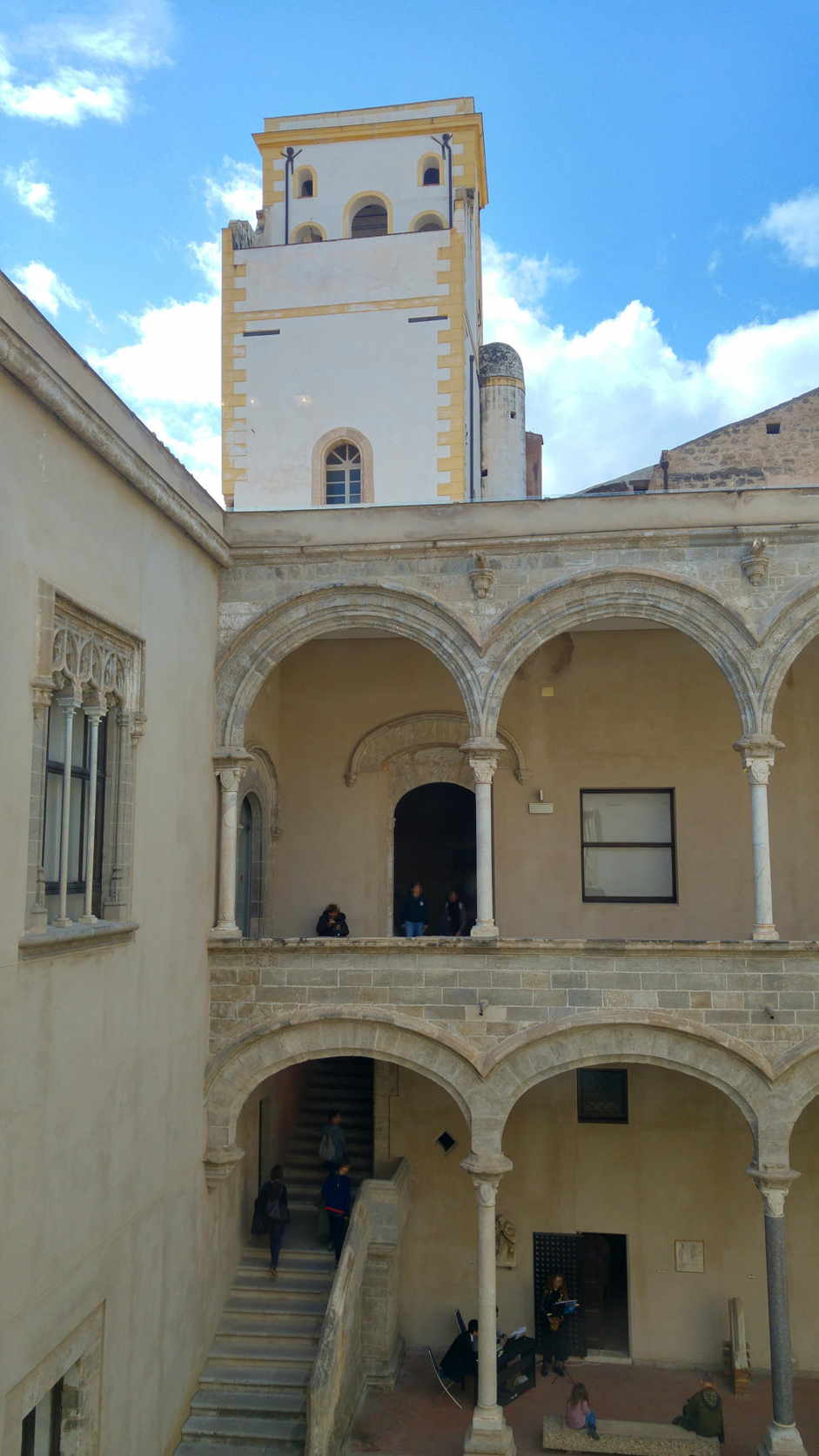 Palazzo Abatellis - el loggiato de la planta noble del palacio
