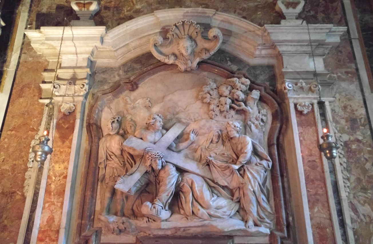 Basílica de San Francesco d'Assisi - Cristo llevando la cruz, Capilla del Ecce Homo