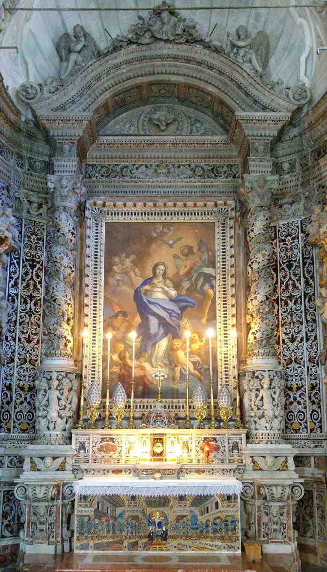 Basílica de San Francesco d'Assisi - altar Capilla de la Inmaculada