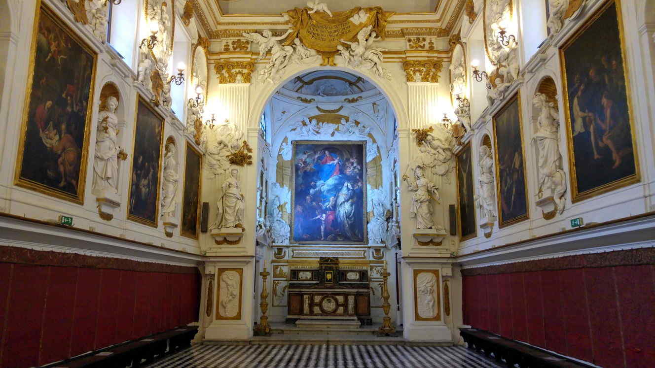 Oratorio de San Domenico - interior con altar