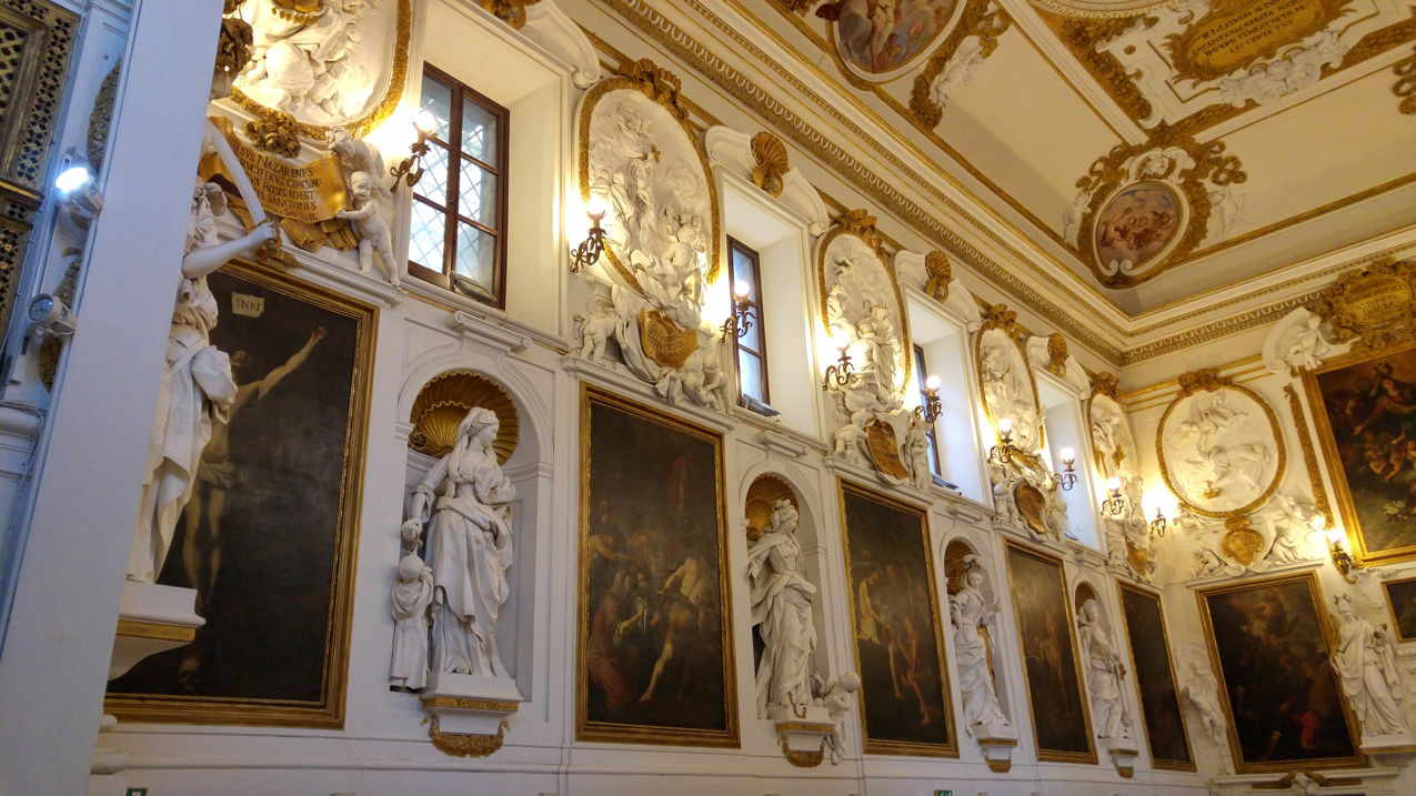 Oratorio de San Domenico - pared derecha