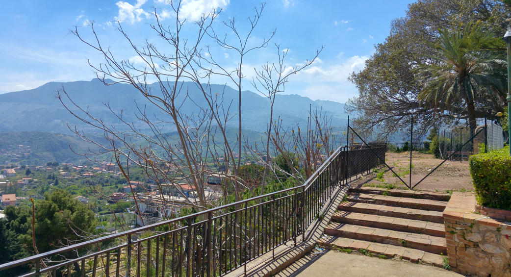 Villa Comunale de Monreale - vistas hacia el interior del valle