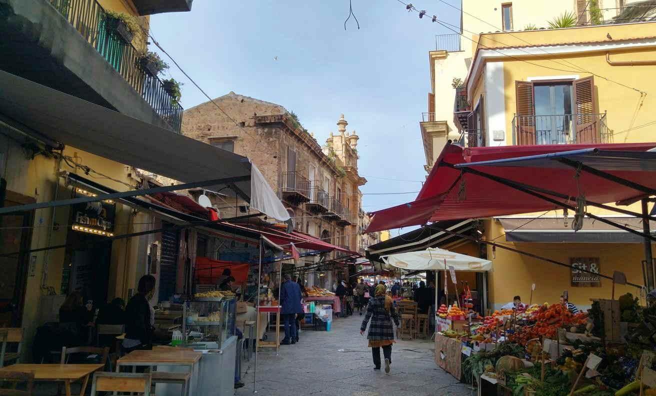 Mercado del Capo y Porta Carini - Zona con locales de comida