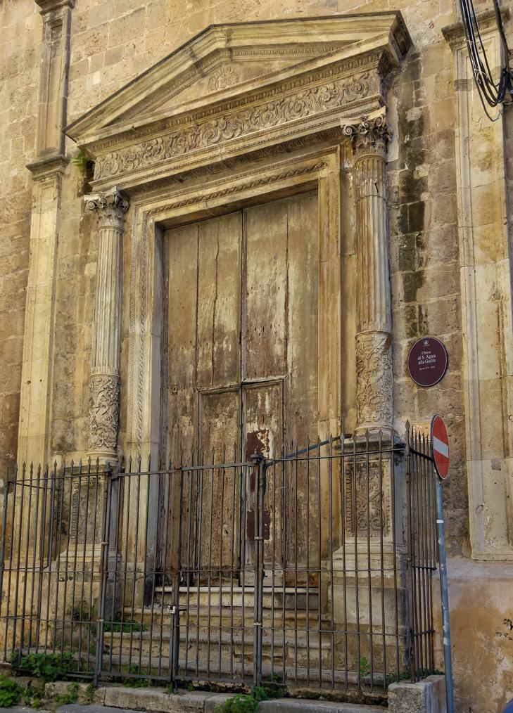 Sant'Agata alla Guilla - portal renacentista