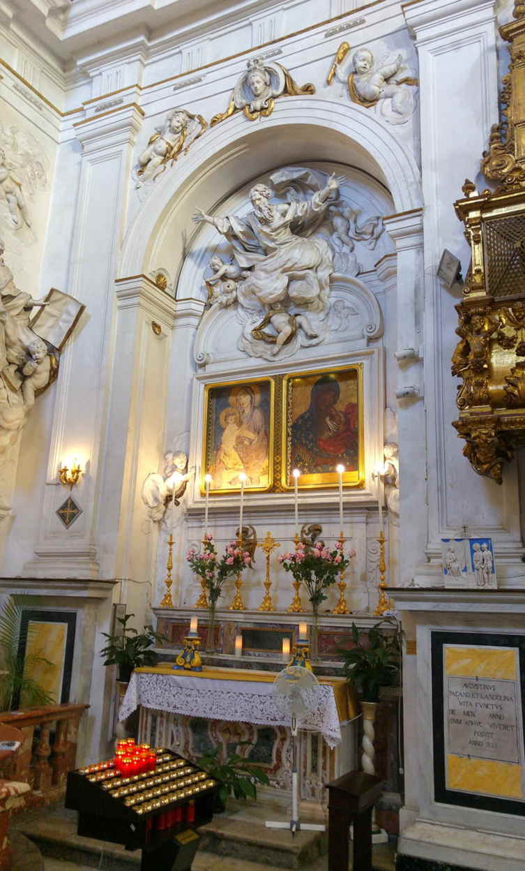 Iglesia de Sant'Agostino - altar de la Madonna del Soccorso