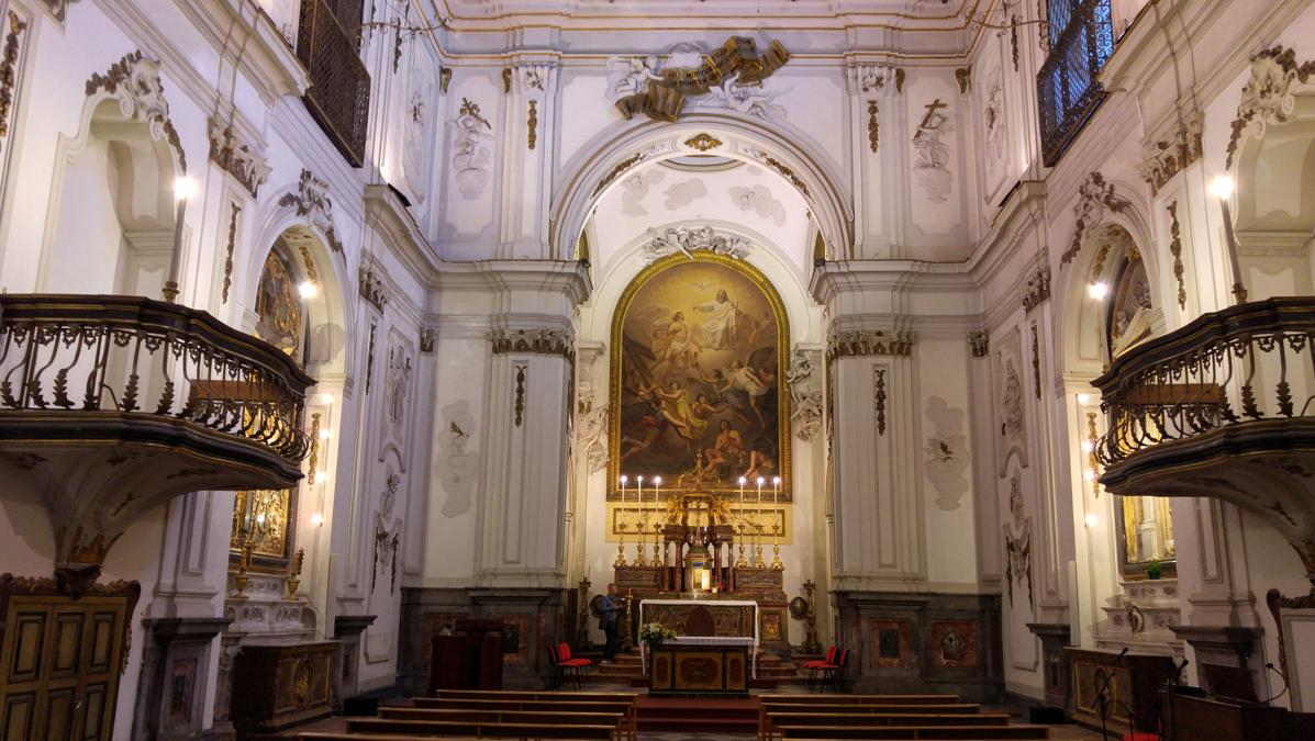Santa Maria di Monte Oliveto - interior de la iglesia