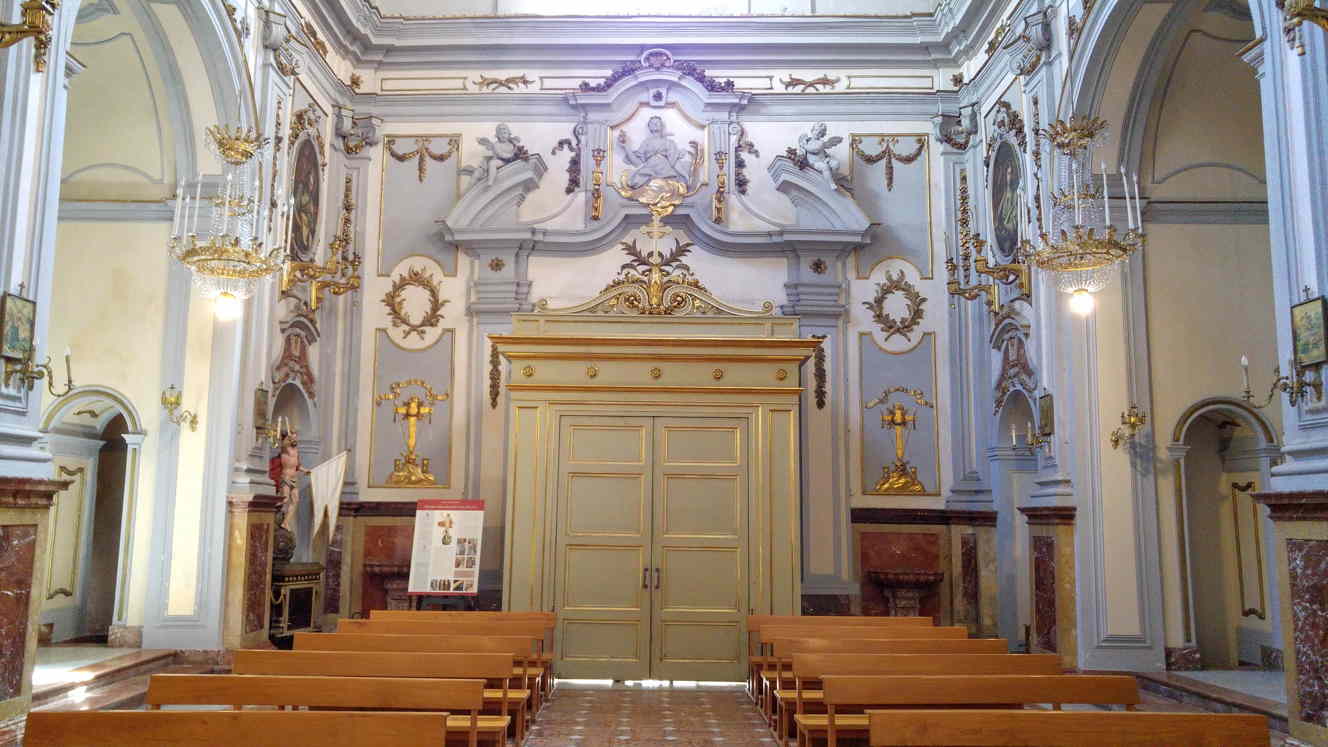 Sant'Orsola dei Negri - contra-fachada
