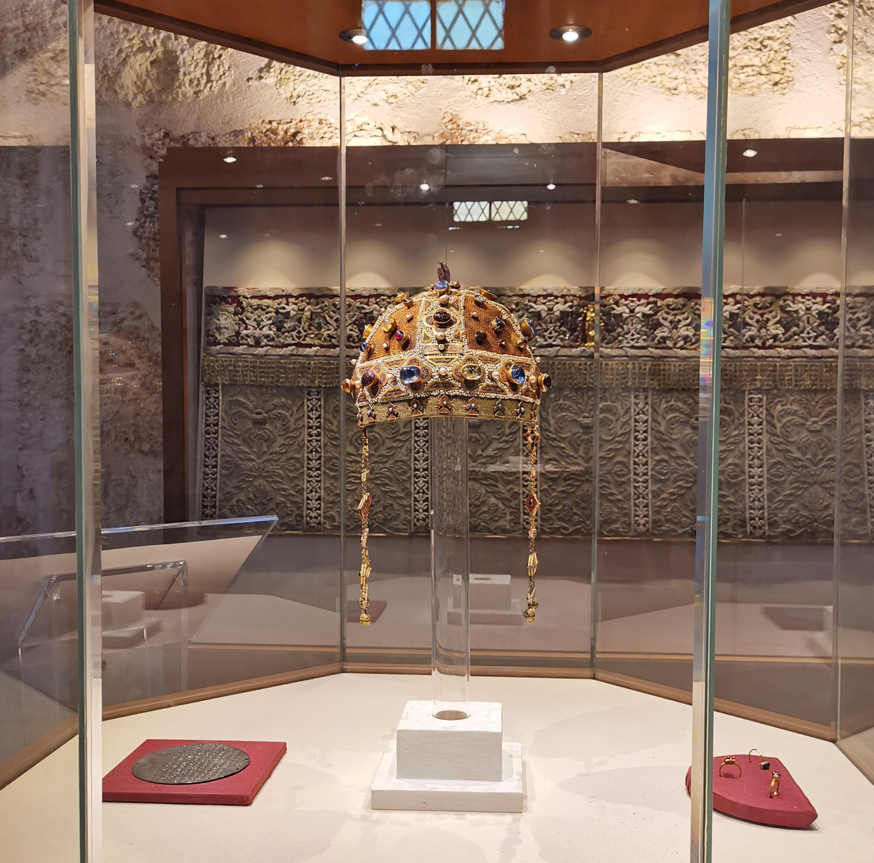 Tesoro y Cripta de la Catedral de Palermo - corona Constanza de Aragón