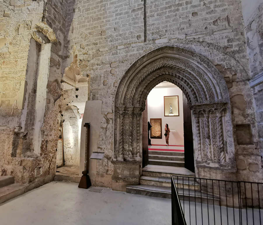 Tesoro y Cripta de la Catedral de Palermo - portal gótico