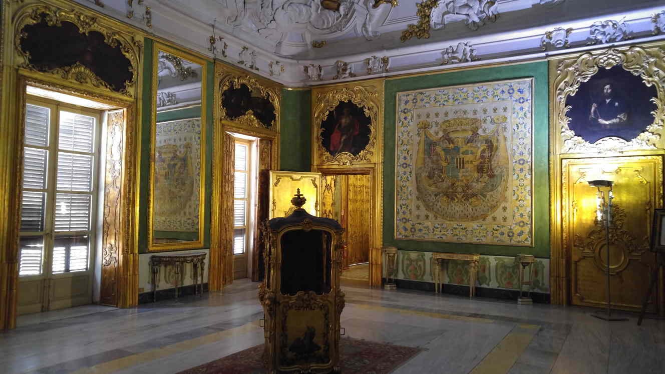 Palazzo Alliata di Villafranca - Salón del escudo
