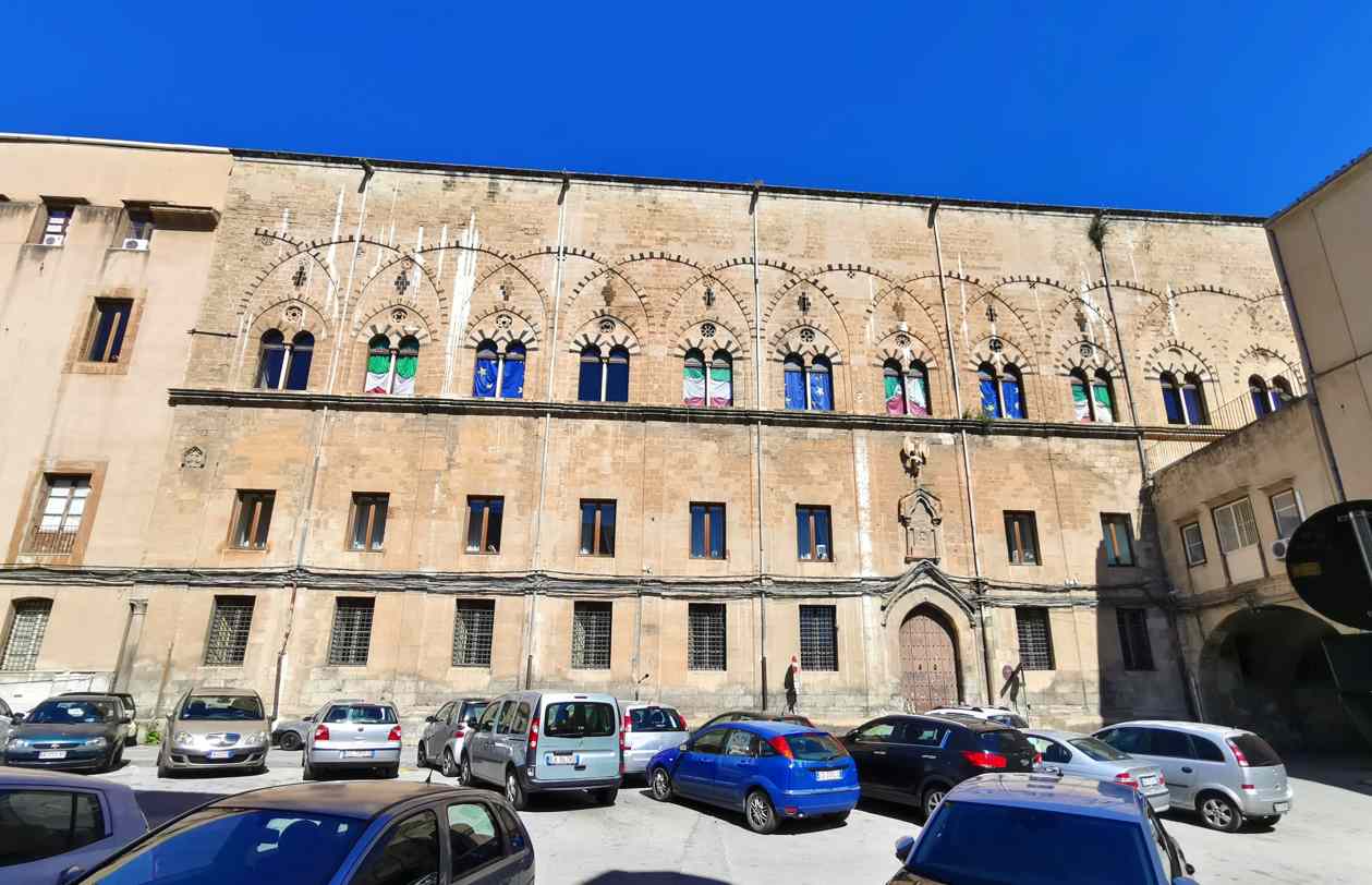 Palazzo Sclafani - fachada