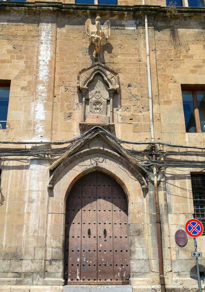 Palazzo Sclafani - portal sur