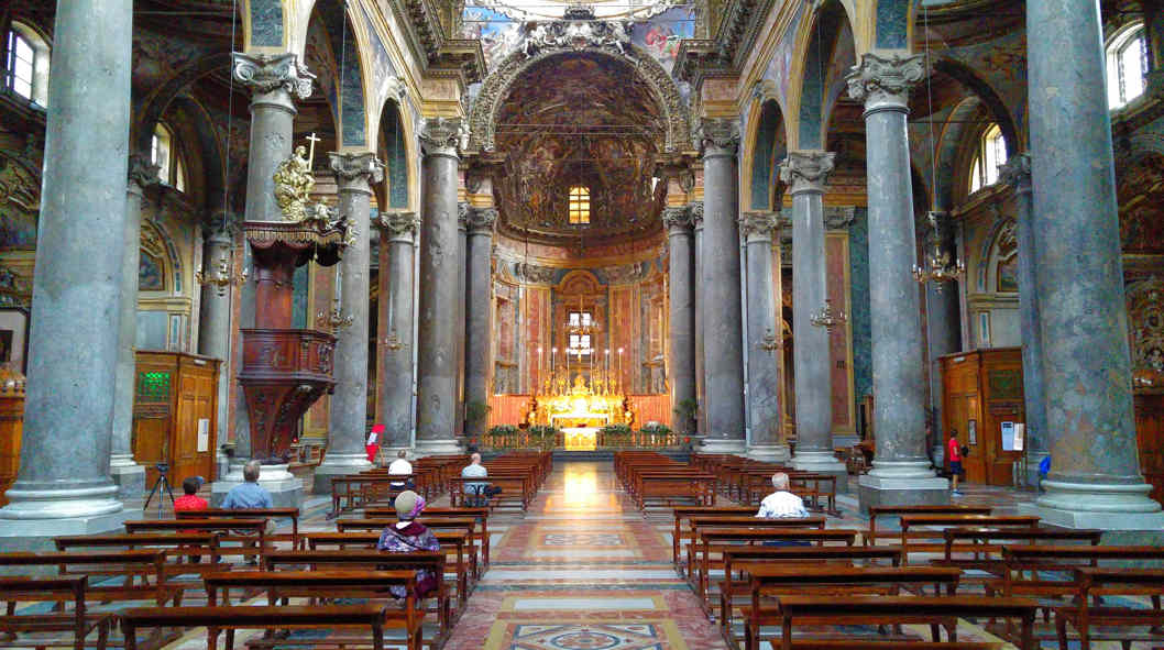 San Giuseppe dei Teatini - nave central