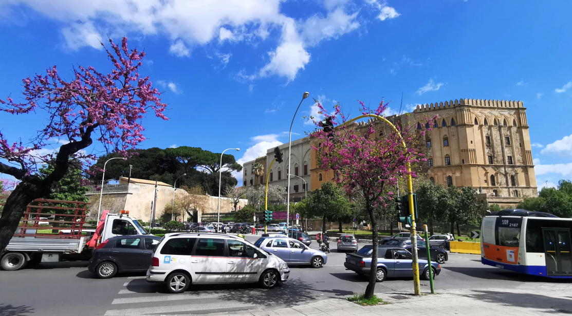 Zona oeste de Palermo - Vista Palacio de los Normandos desde Piazza Indipendenza